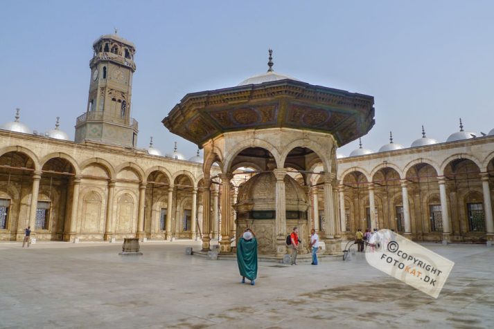 DMC-LX3 . 1/800 sec. f/4 . 5.1mm . ISO80 . ⒸKirsten Fjeldgaard - 03_EGY_Alabaster_17