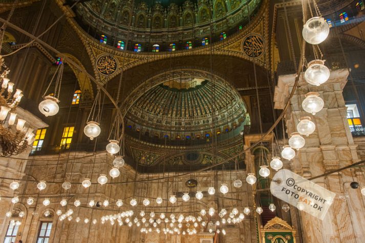 NIKON D700 . 1/80 sec. f/4.5 . 27mm . ISO1250 . ⒸPernille Fjeldgaard - 03_EGY_Alabaster_33