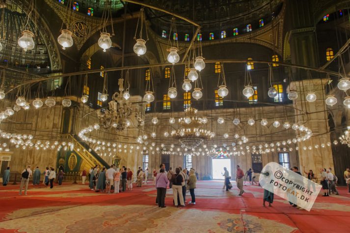 NIKON D700 . 1/100 sec. f/4.5 . 24mm . ISO3200 . ⒸPernille Fjeldgaard - 03_EGY_Alabaster_37