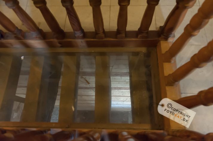 NIKON D700 . 1/100 sec. f/4 . 24mm . ISO2000 . ⒸPernille Fjeldgaard - 04_EGY_Koptisk_22