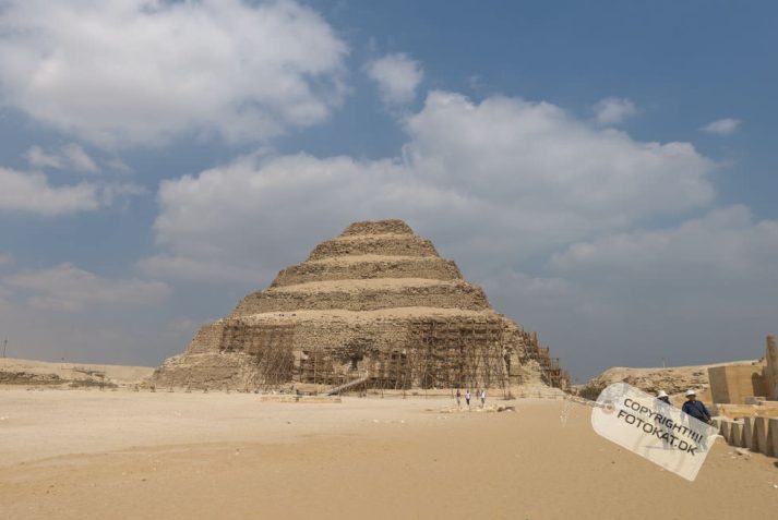 NIKON D200 . 1/6400 sec. f/2.8 . 14mm . ISO200 . - 05-EGY-SAQ-43