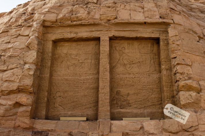 NIKON D700 . 1/125 sec. f/10 . 40mm . ISO200 . ⒸPernille Fjeldgaard - Abu_Simbel_40