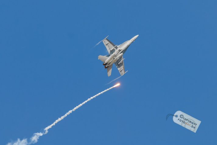 NIKON D200 . 1/800 sec. f/5.6 . 300mm . ISO200 . - Danish_Airshow_Karup_2014_25