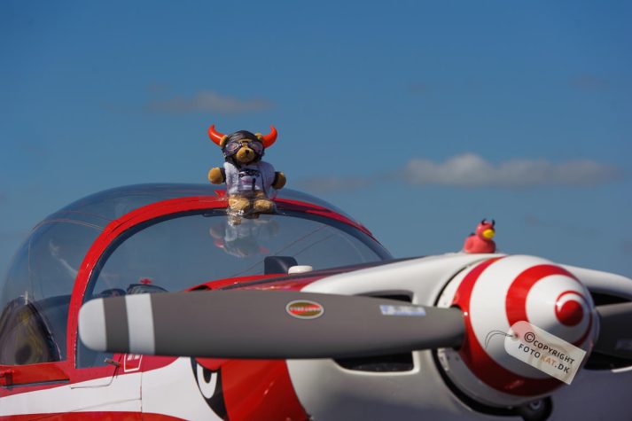 NIKON D700 . 1/2000 sec. f/6.3 . 140mm . ISO250 . ⒸPernille Fjeldgaard - Danish_Airshow_Karup_2014_30