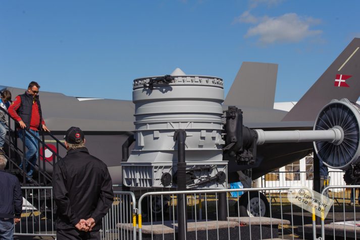 NIKON D700 . 1/500 sec. f/10 . 70mm . ISO200 . ⒸPernille Fjeldgaard - Danish_Airshow_Karup_2014_72