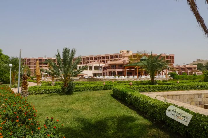 DMC-LX3 . 1/800 sec. f/5 . 5.1mm . ISO80 . ⒸKirsten Fjeldgaard - Hotel_Isis_Aswan-2