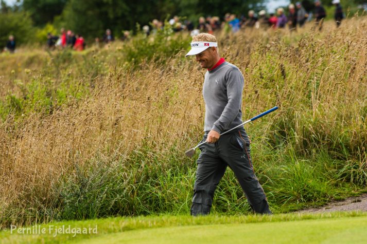 NIKON D7100 . 1/400 sec. f/5.6 . 180mm . ISO250 . - MiD-11