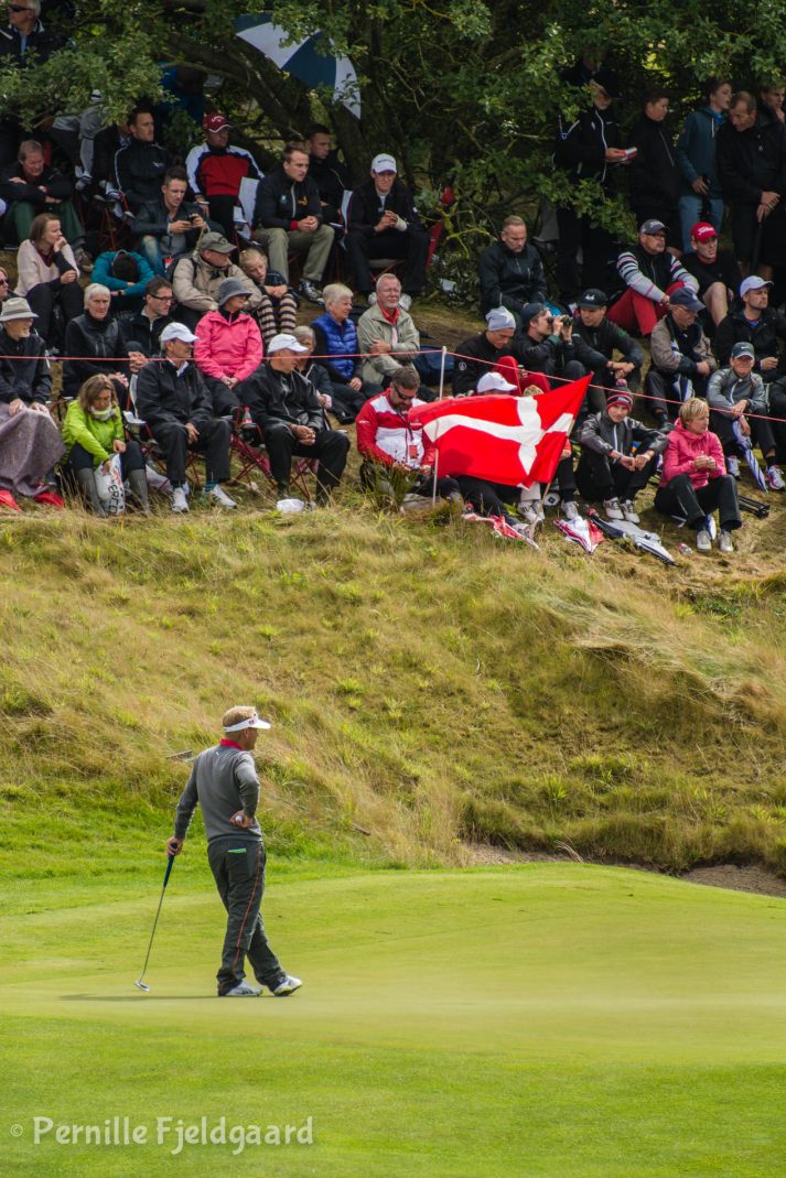 NIKON D7100 . 1/500 sec. f/5.6 . 300mm . ISO200 . - MiD-16