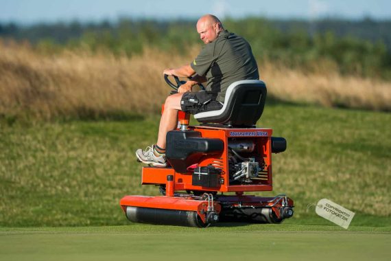 NIKON D7100 . 1/1250 sec. f/2.8 . 300mm . ISO100 . ⒸPernille - MiD-2015-12