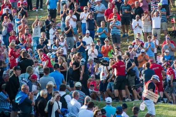 NIKON D7100 . 1/160 sec. f/5.6 . 300mm . ISO160 . ⒸPernille - MiD-2015-16