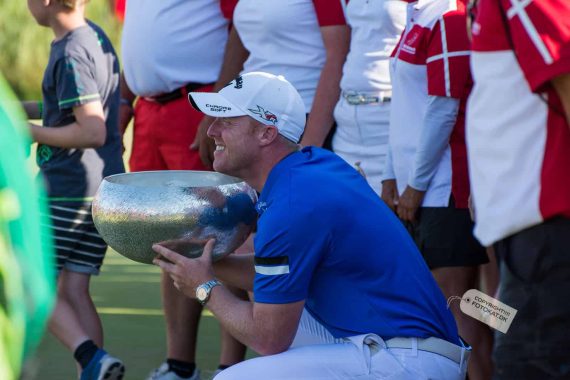 NIKON D7100 . 1/400 sec. f/5.3 . 195mm . ISO200 . ⒸPernille - MiD-2015-59