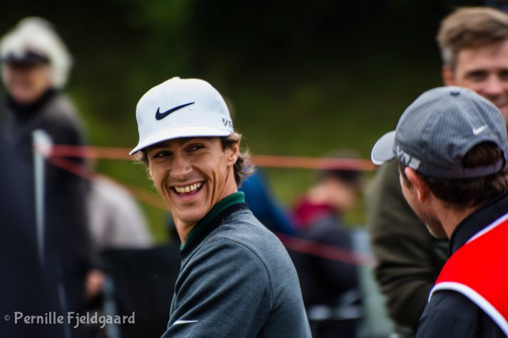 NIKON D7100 . 1/125 sec. f/5.6 . 300mm . ISO200 . - MiD-41