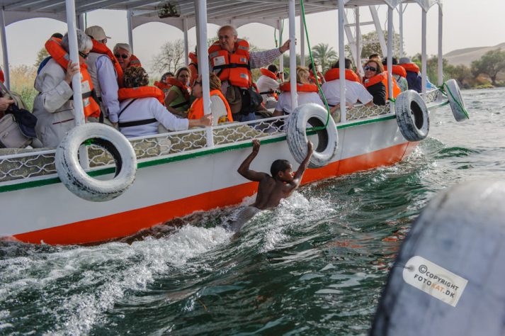 NIKON D700 . 1/1250 sec. f/4.5 . 42mm . ISO200 . ⒸPernille Fjeldgaard - Nubisk_landsby_09