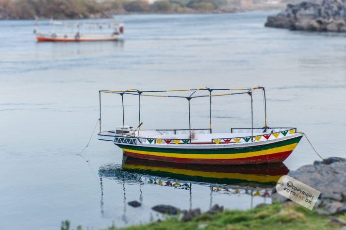 NIKON D700 . 1/160 sec. f/3.5 . 70mm . ISO250 . ⒸPernille Fjeldgaard - Nubisk_landsby_56