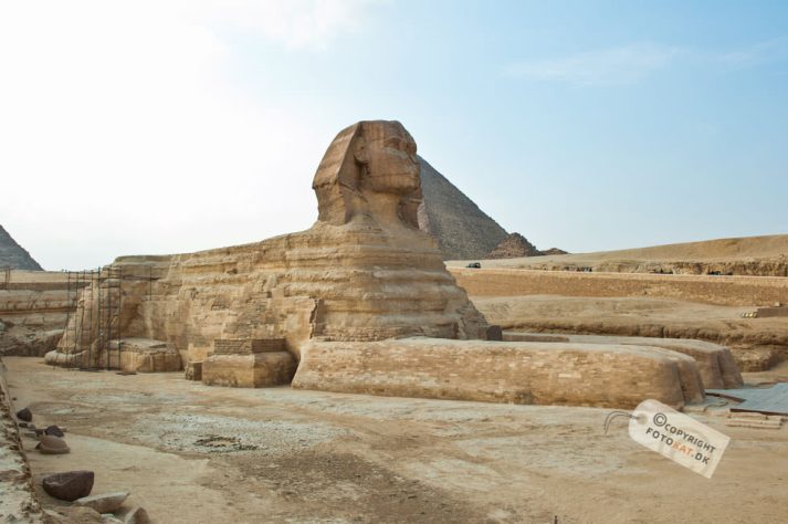 NIKON D700 . 1/320 sec. f/6.3 . 24mm . ISO200 . ⒸPernille Fjeldgaard - Pyramiderne-Spinxen-50