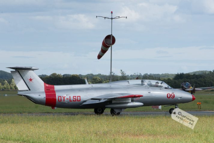 NIKON D600 . 1/125 sec. f/18 . 200mm . ISO250 . - sindal-10